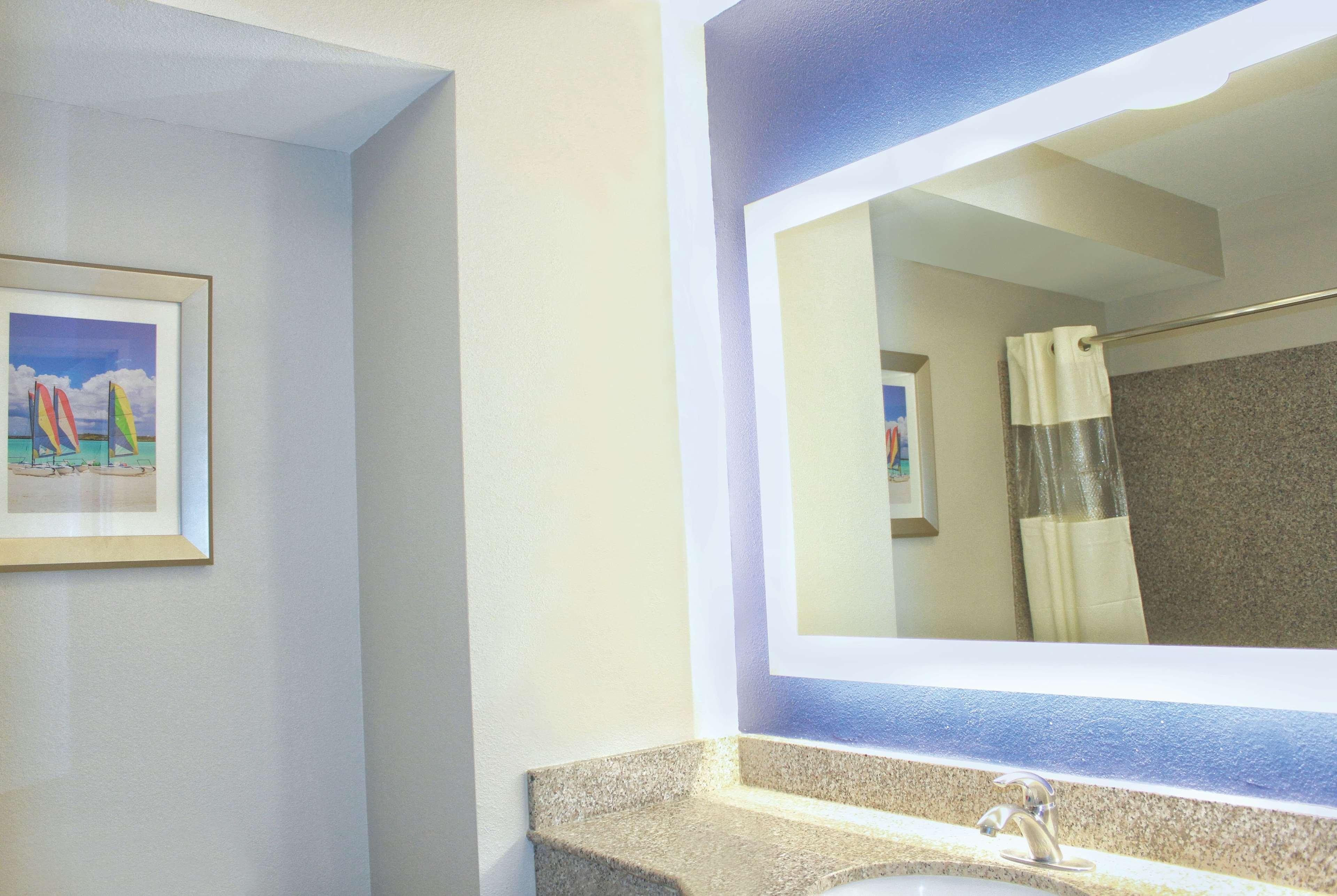 La Quinta By Wyndham Ne Long Beach/Cypress Hawaiian Gardens Luaran gambar
