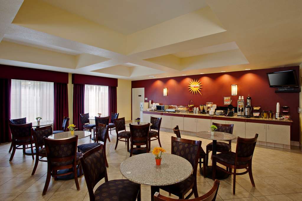 La Quinta By Wyndham Ne Long Beach/Cypress Hawaiian Gardens Restoran gambar